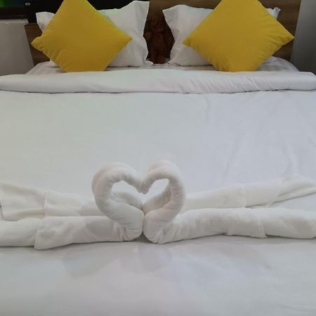 Nimman 9 Hotel Чиангмай Екстериор снимка
