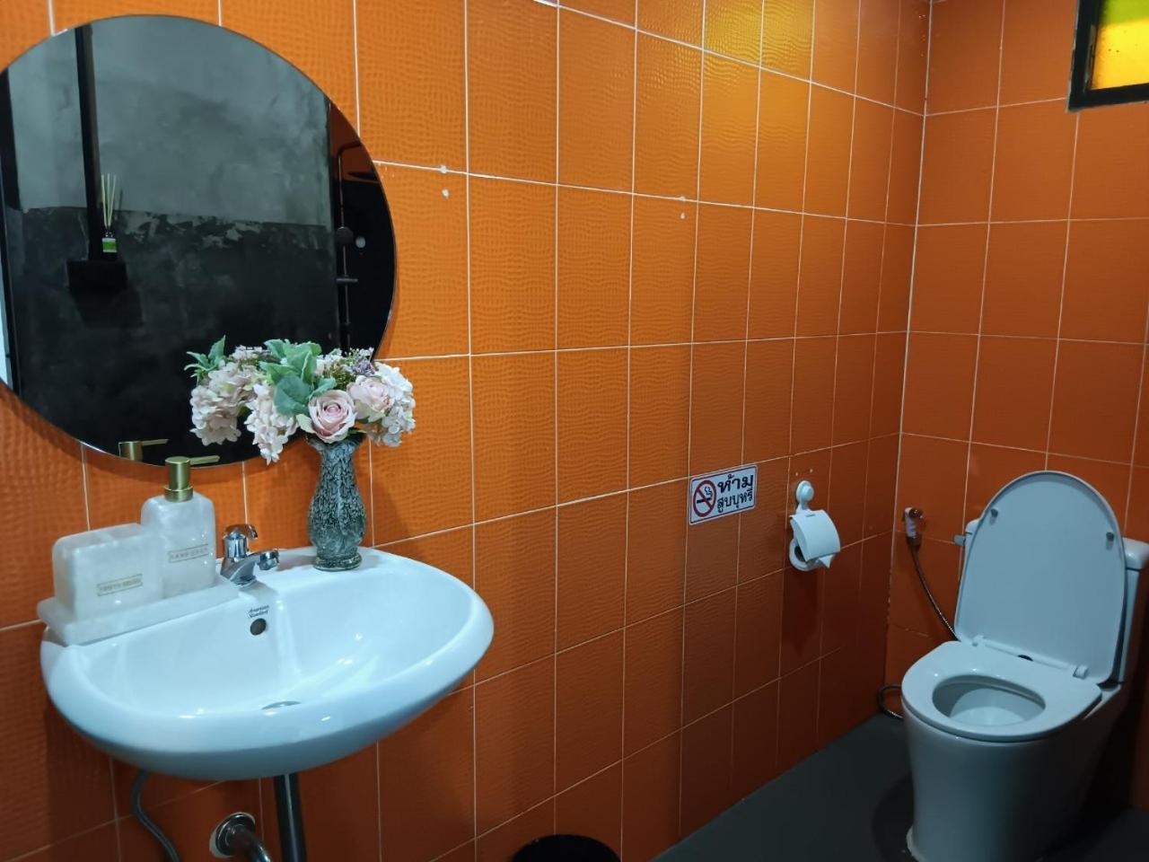 Nimman 9 Hotel Чиангмай Екстериор снимка