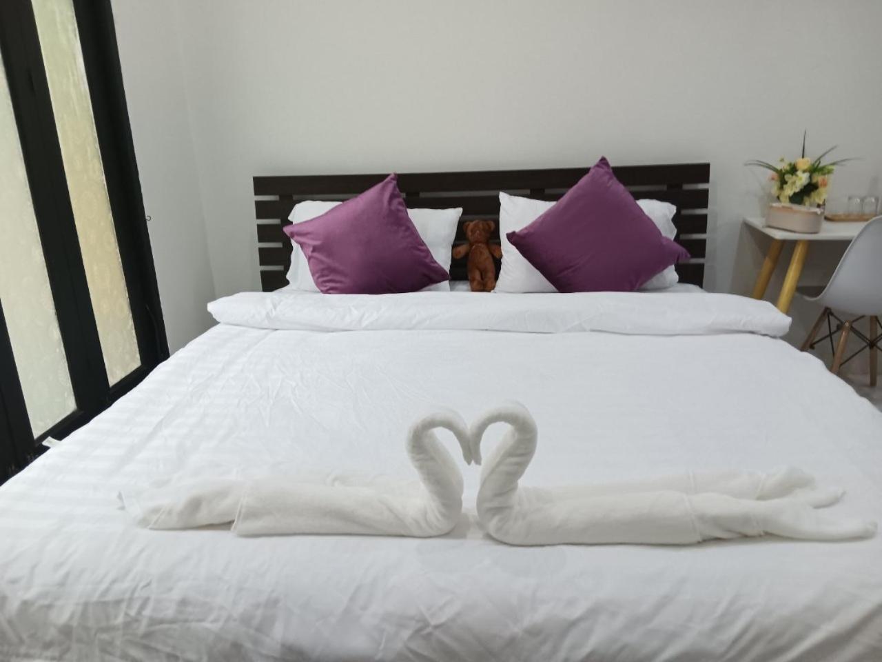 Nimman 9 Hotel Чиангмай Екстериор снимка